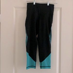Old Navy Active Cropped Leggings